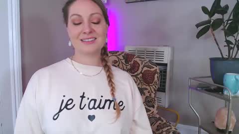 Veronica Weston online show from 03-09-25, 03:38