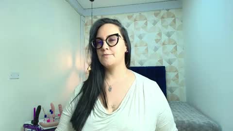 veroniicabbw online show from 02-18-25, 12:06