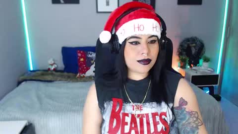 Miss Veronika online show from 12-21-24, 04:09
