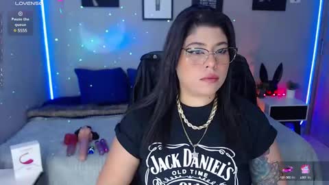 Miss Veronika online show from 01-14-25, 01:06