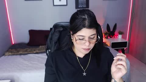 Miss Veronika online show from 02-01-25, 07:02