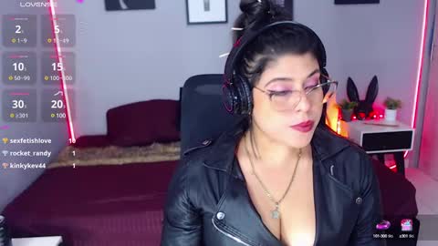 Miss Veronika online show from 02-17-25, 01:32