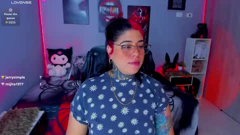 Miss Veronika online show from 09-30-25, 01:27