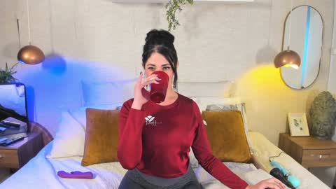 Veronica  online show from 01-07-25, 06:24