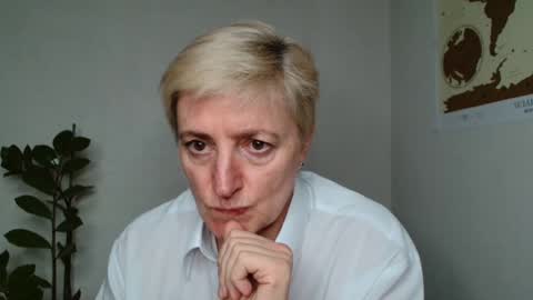 Snapshot of verony_ chatting on 03-09-25, 06:32 verony_ online show from 03-09-25, 06:32