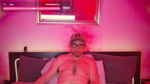 Snapshot of verspig7 chatting on 02-20-25, 08:17 VersPig7 online show from 02-20-25, 08:17