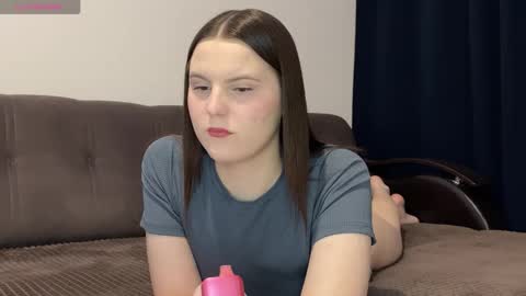 Karina followed me bb online show from 11-20-25, 07:41