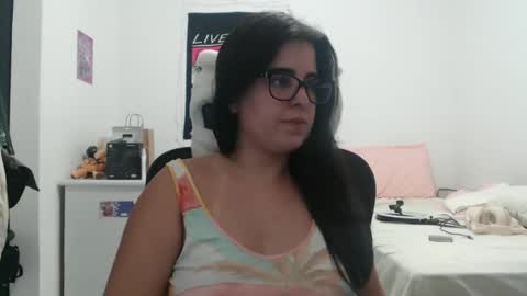 veruca99 online show from 12-21-25, 01:02