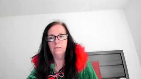 verysassypeachgoddess online show from 12-21-25, 02:24