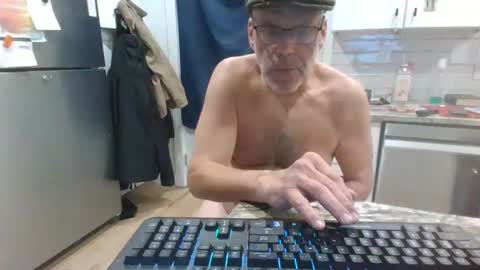 Snapshot of verysmallpeni chatting on 12-23-24, 09:49 verysmallpeni online show from 12-23-24, 09:49