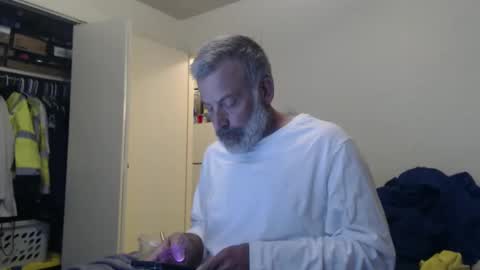 hairy man online show from 02-05-25, 12:53