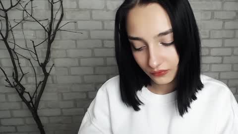 Snapshot of veryveryshygirl chatting on 01-02-25, 01:49 Ana online show from 01-02-25, 01:49