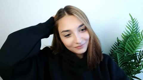 Snapshot of veryveryshygirl chatting on 09-25-25, 11:14 Ana online show from 09-25-25, 11:14
