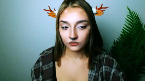 Ana online show from 10-31-25, 06:42