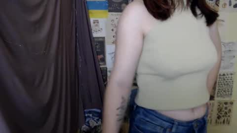 veryveryvery_shy online show from 11-17-25, 08:42