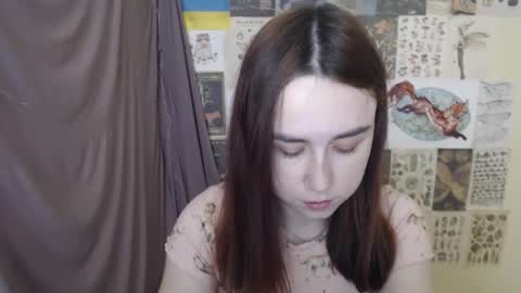 veryveryvery_shy online show from 12-05-25, 08:45