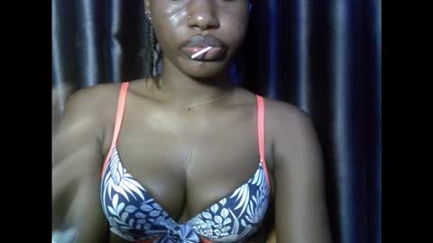 Snapshot of verywetpussy_ chatting on 11-15-25, 11:54 verywetpussy online show from 11-15-25, 11:54