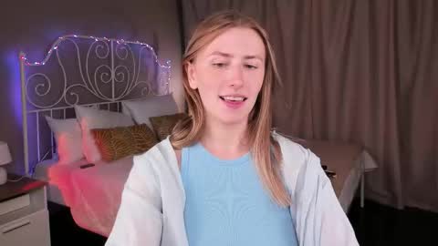 Snapshot of vespera_celeste chatting on 09-18-25, 03:41 Celeste online show from 09-18-25, 03:41