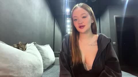 Snapshot of vestaszanto chatting on 11-28-25, 03:14 Esta online show from 11-28-25, 03:14