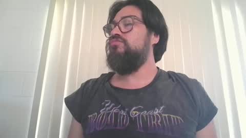 Snapshot of vesturelove chatting on 10-07-25, 04:37 vesturelove online show from 10-07-25, 04:37