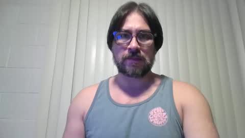 Snapshot of vesturelove chatting on 10-17-25, 04:59 vesturelove online show from 10-17-25, 04:59