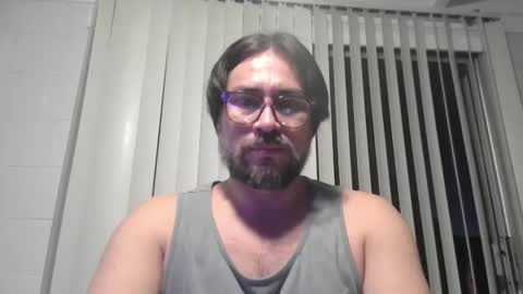 Snapshot of vesturelove chatting on 10-21-25, 01:50 vesturelove online show from 10-21-25, 01:50