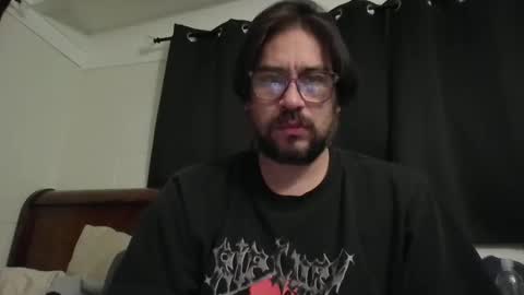 Snapshot of vesturelove chatting on 11-01-25, 08:16 vesturelove online show from 11-01-25, 08:16