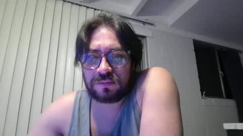 Snapshot of vesturelove chatting on 11-02-25, 02:36 vesturelove online show from 11-02-25, 02:36