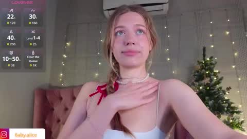 Snapshot of vi__sky chatting on 01-06-26, 05:22 Alice please dont forget to thumbs up me online show from 01-06-26, 05:22