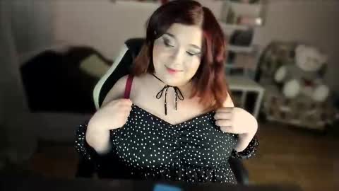 Snapshot of vi__vixen chatting on 11-08-25, 05:56 Vi Vixen online show from 11-08-25, 05:56