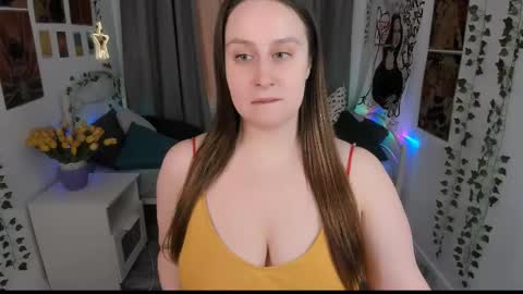 Camilla online show from 03-05-25, 11:38