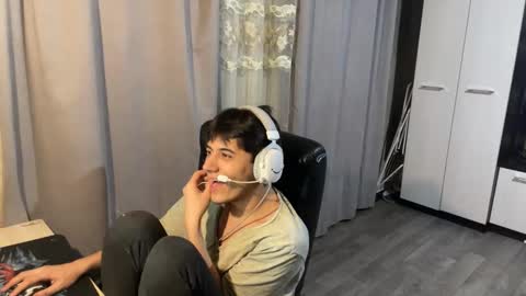 vialeras online show from 10-16-25, 07:48