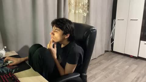 vialeras online show from 12-18-25, 04:35