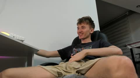 vibemygirl online show from 12-17-24, 04:43