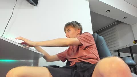 vibemygirl online show from 02-08-25, 03:10