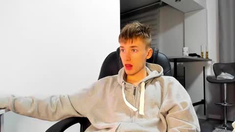 vibemygirl online show from 03-05-25, 01:06