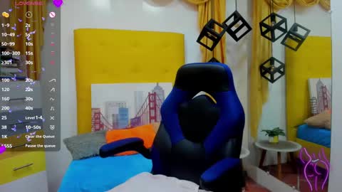 nahomy online show from 02-13-25, 12:43