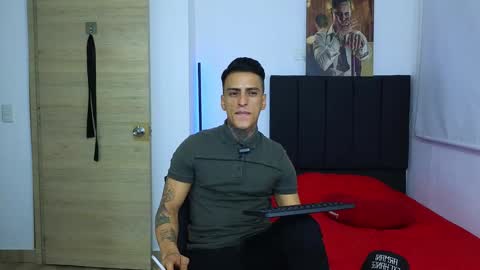 Snapshot of vicctorzc chatting on 12-10-24, 11:40 Victor cardenas online show from 12-10-24, 11:40