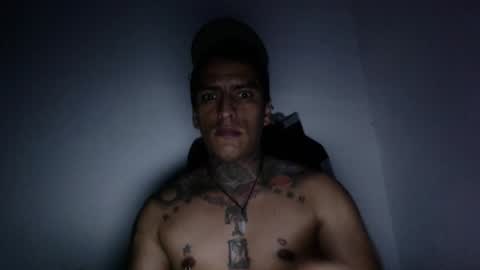 Snapshot of vicctorzc chatting on 11-24-25, 06:46 Victor cardenas online show from 11-24-25, 06:46