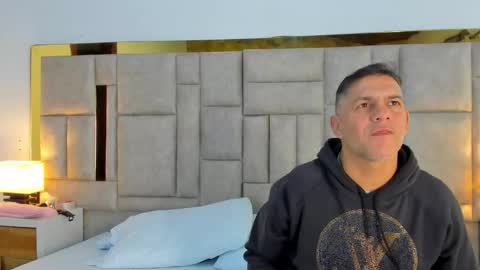 antonia y andrew online show from 02-06-26, 04:06