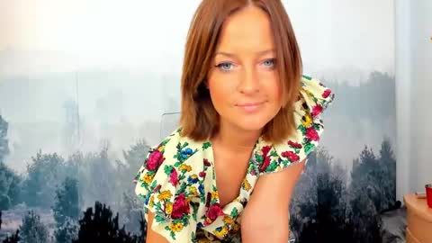 ViciousQueenu can call me Laura online show from 01-12-25, 12:55