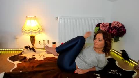 ViciousQueenu can call me Laura online show from 01-30-25, 05:52