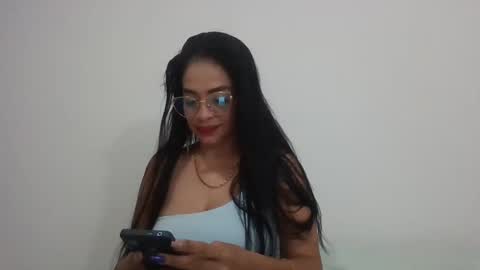 Vicky online show from 10-04-25, 02:42