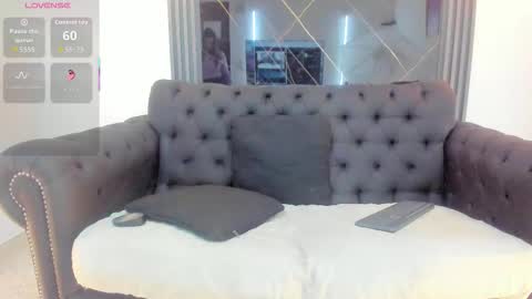 Snapshot of vickyjohnson1 chatting on 01-11-26, 08:14 Vicky online show from 01-11-26, 08:14