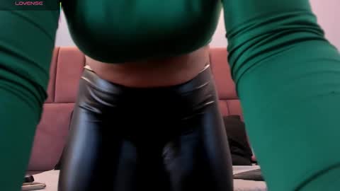 Snapshot of vickyjohnson1 chatting on 01-18-26, 08:01 Vicky online show from 01-18-26, 08:01