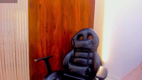 Snapshot of vickyjohnson1 chatting on 02-05-26, 08:57 Vicky online show from 02-05-26, 08:57