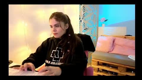 vickyvalencia2 online show from 01-09-26, 06:16