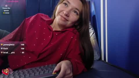 Victoria  online show from 01-07-26, 03:36