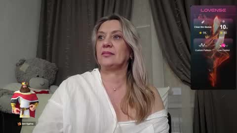 Snapshot of victoria50 chatting on 10-11-25, 05:39 victoria50 online show from 10-11-25, 05:39