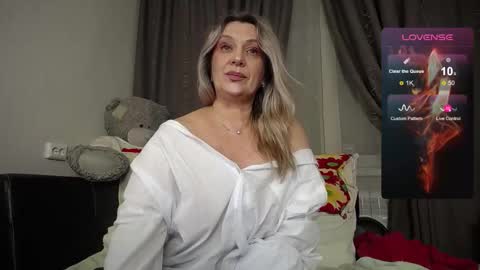 Snapshot of victoria50 chatting on 11-07-25, 08:09 victoria50 online show from 11-07-25, 08:09